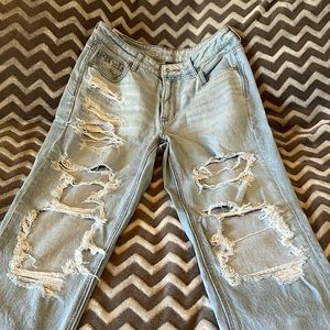 American Eagle Mom Jeans size 10.
